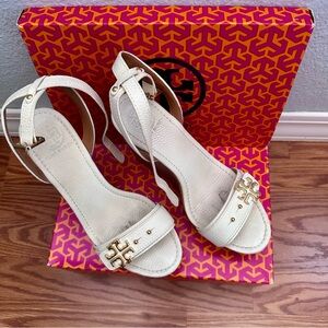 Tory Burch Elina 125mm Wedge Sandals, White leather with gold hardware, Size 9